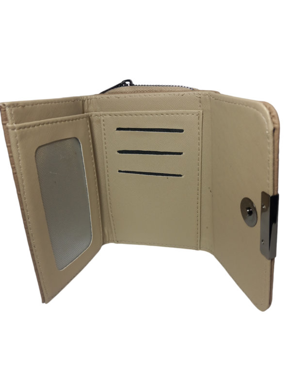 Photoroom-20241015_212520 (1) Photoroom-20241015_212520 (1)