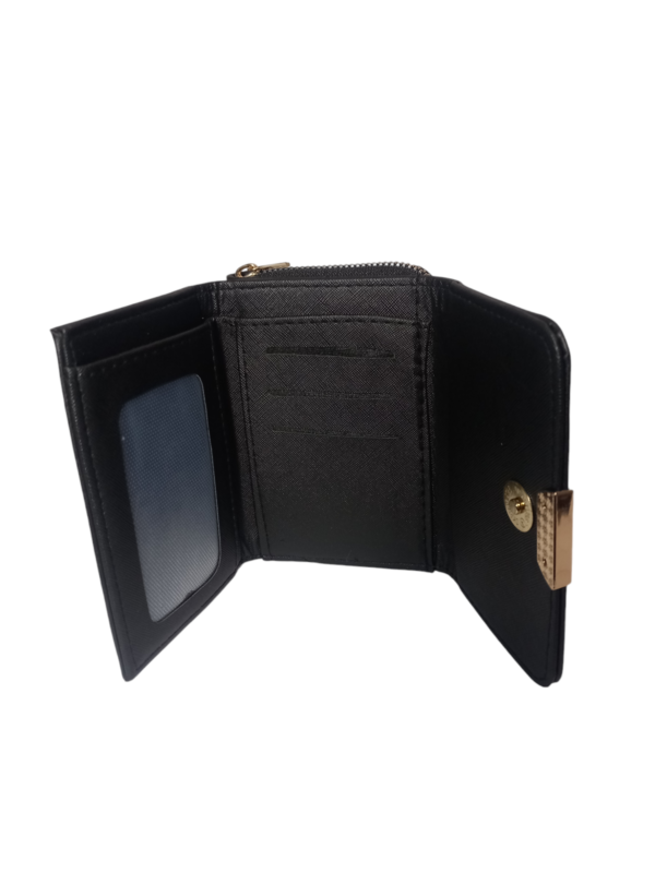 Photoroom-20241015_213044 Photoroom-20241015_213044