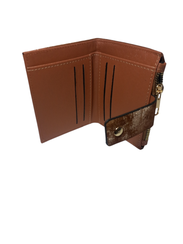 Photoroom-20241015_213557